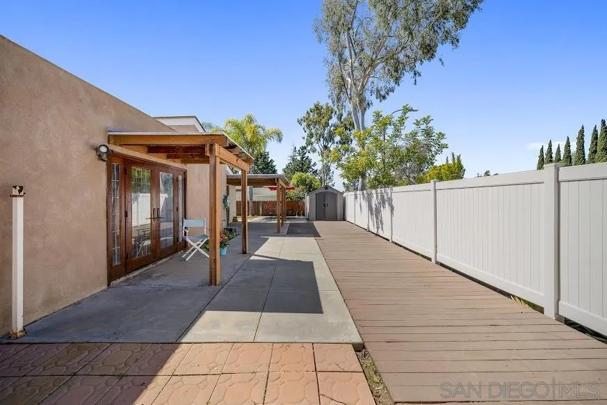 156 Little Oaks Road Encinitas, CA 92024 - Photo 26 of 38 a view interior of the house with wooden floor
