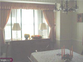 543 Springview Lane Springfield, PA 19064 - Photo 3 of 6 Gallery Image 3