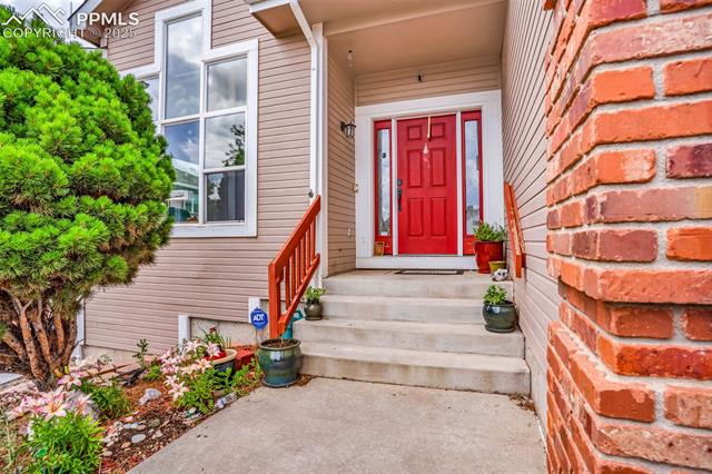 2720 Kittyhawk Road Colorado Springs, CO 80920 - Photo 4 of 46 Gallery Image 4