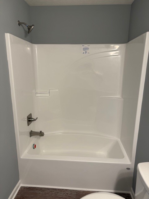 1415 Old Estill Springs Road Tullahoma, TN 37388 - Photo 20 of 25 a bathroom with a bathtub