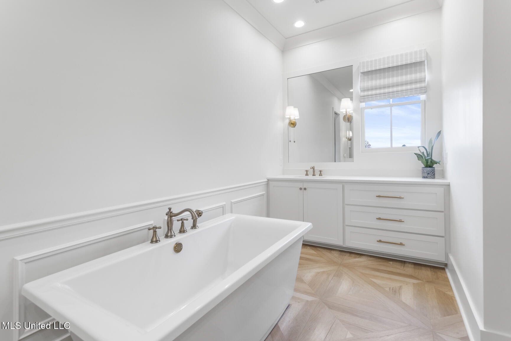 196 Reunion Drive Madison, MS 39110 - Photo 38 of 58 E81D9E0D-34C2-4878-A9CC-597442012F5C