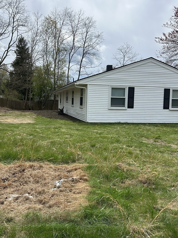 26 Debbie Road Brockton, MA 02302 - Photo 4 of 20