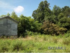 790 Mark Freeman Road Hendersonville, NC 28792 - Photo 4 of 8 Gallery Image 4