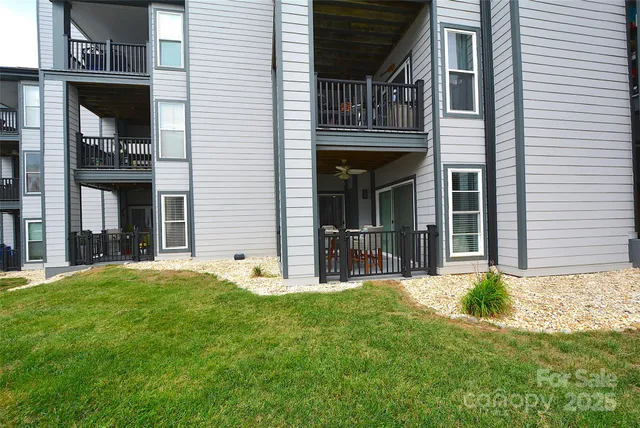 $429,000 | 18867 Vineyard Point Lane, Cornelius, NC 28031