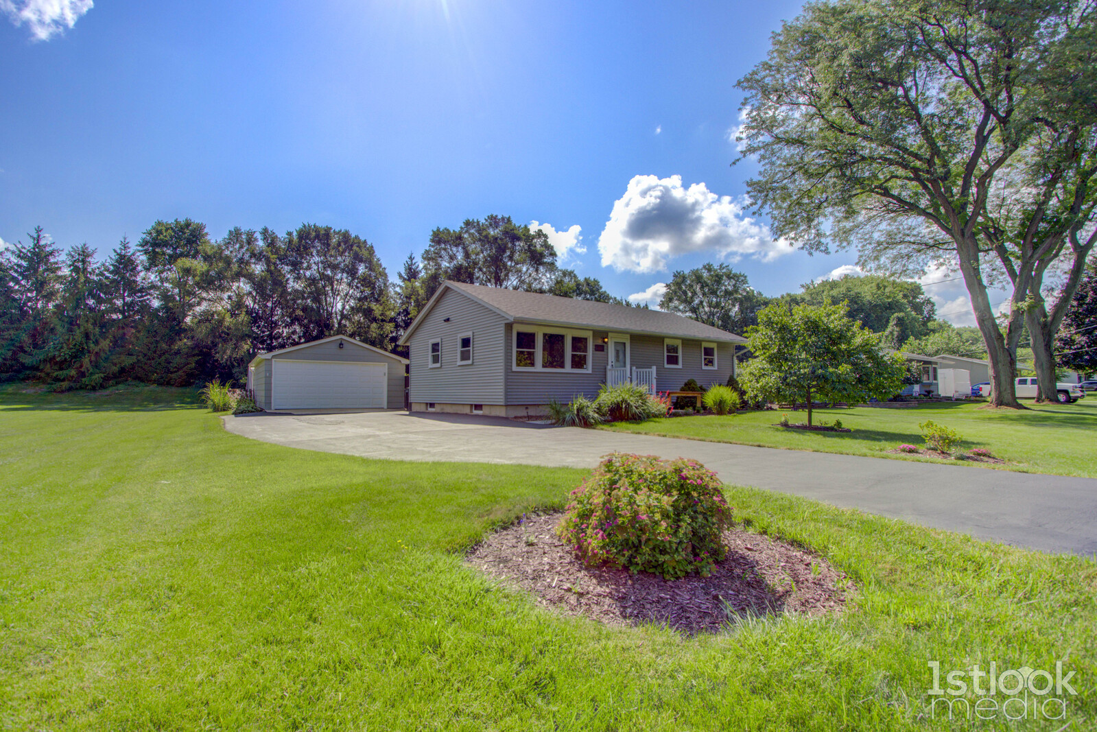 1332 Surrey Road Batavia, IL 60510 - Photo 1 of 22 Gallery Image 1