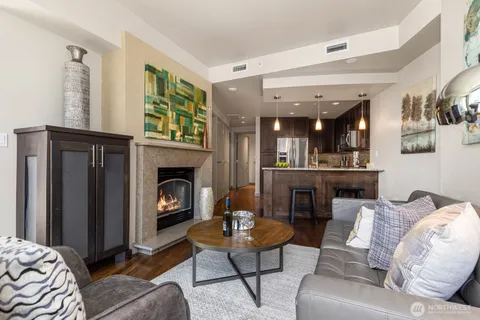 $620,000 | 10610 Northeast 9th Place, Unit 1603, Bellevue, WA 98004