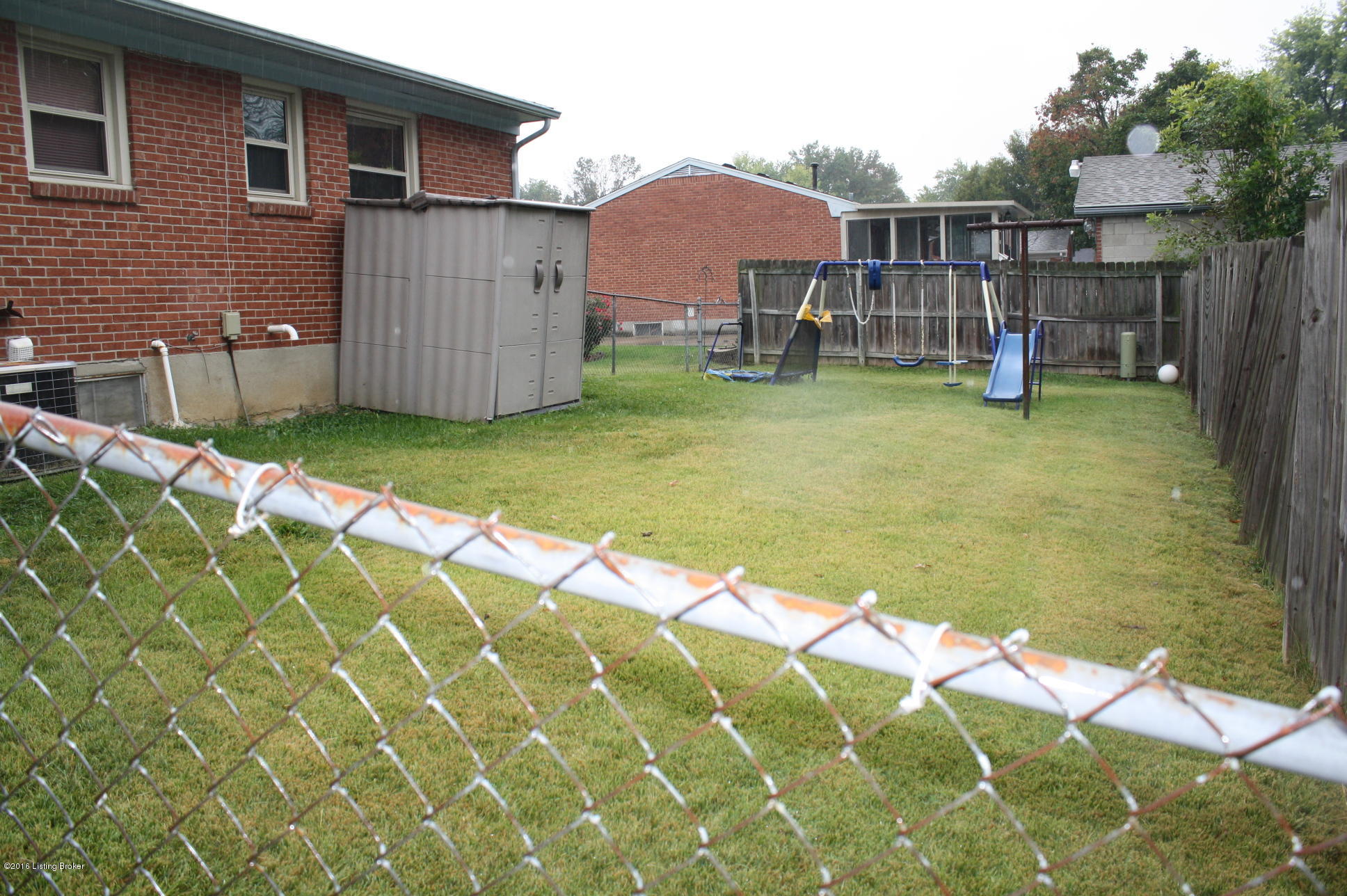 6701 Barbrook Road Louisville, KY 40258 - Photo 15 of 19 Backyard