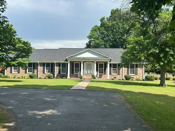 $755,000 | 805 Boonshill Petersburg Road, Petersburg, TN 37144