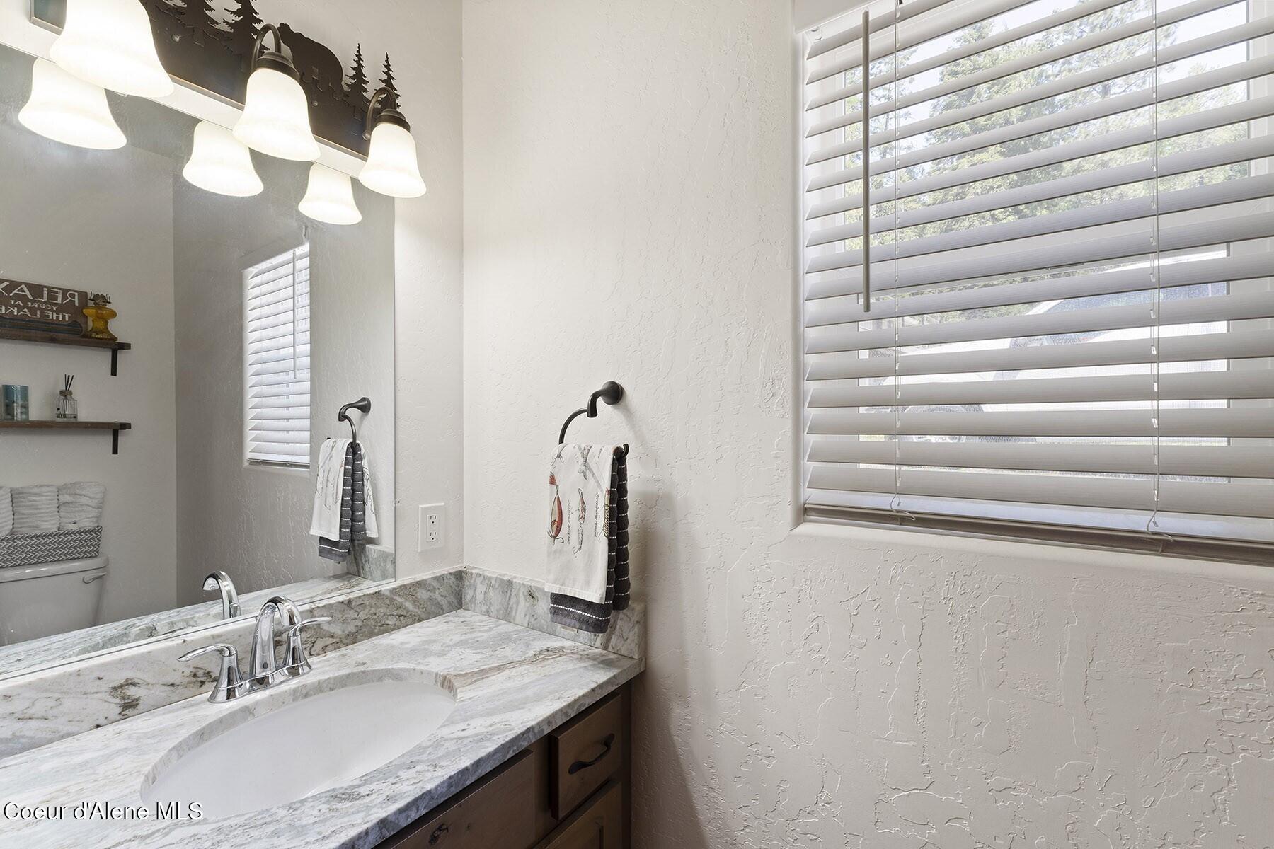 29955 North Isle View Road Spirit Lake, ID 83869 - Photo 29 of 65 Bathroom #2