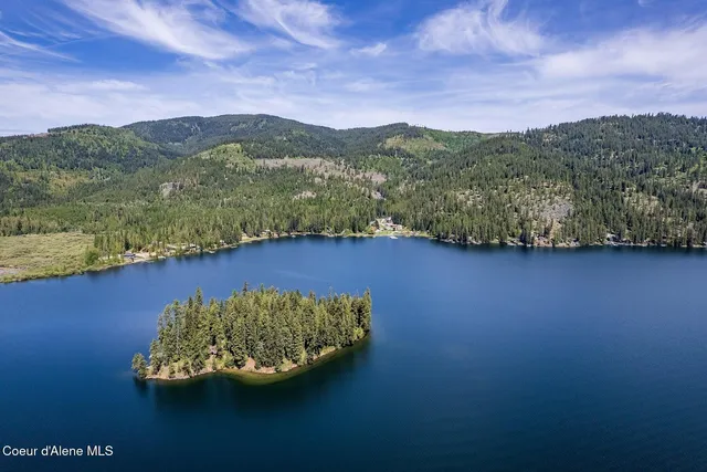 $1,100,000 | 29955 North Isle View Road, Spirit Lake, ID 83869