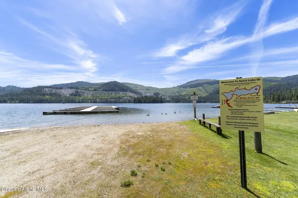 $1,100,000 | 29955 North Isle View Road, Spirit Lake, ID 83869