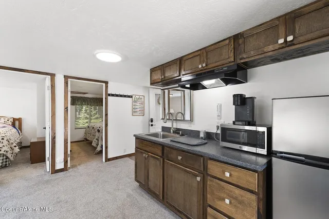 $1,100,000 | 29955 North Isle View Road, Spirit Lake, ID 83869