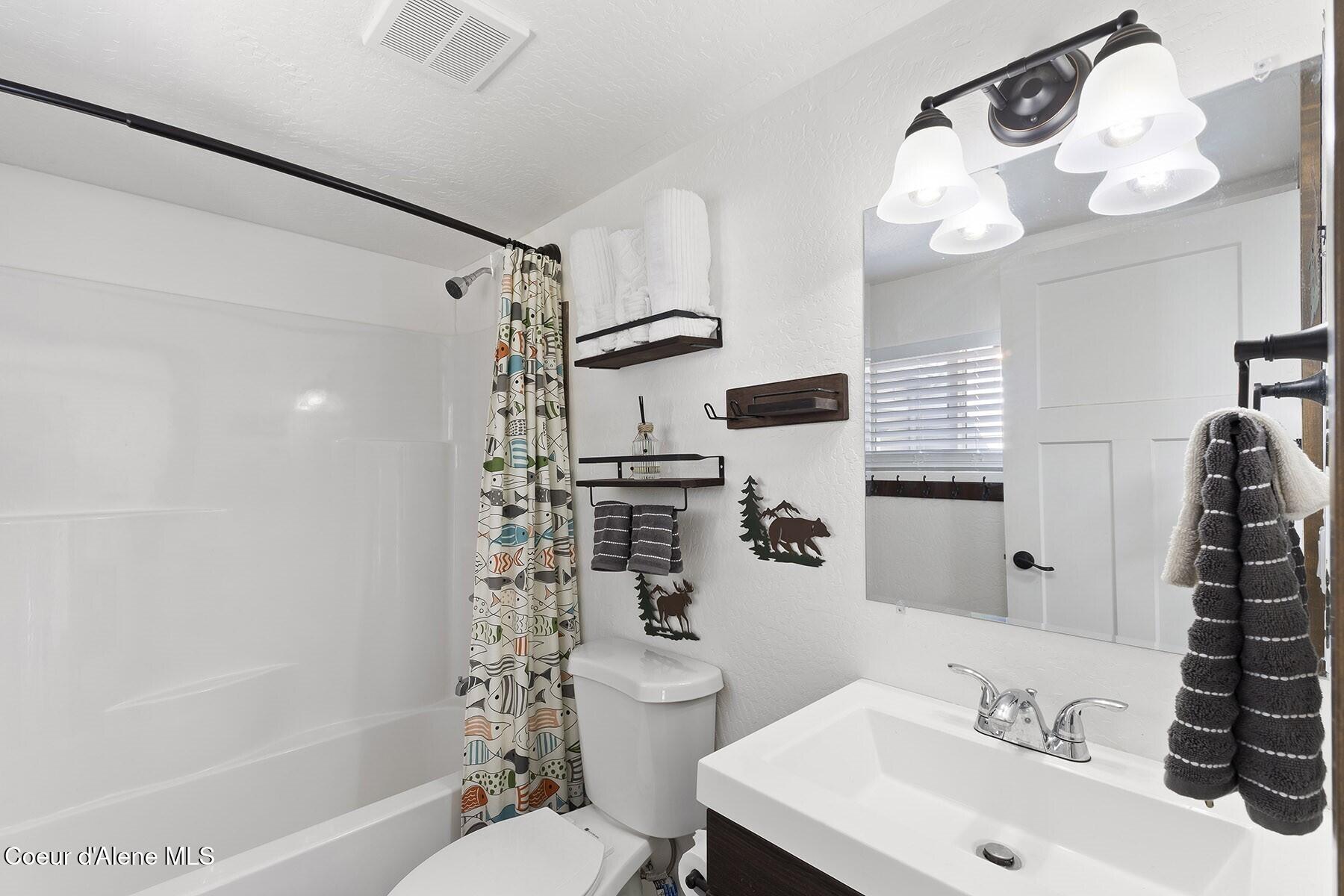 29955 North Isle View Road Spirit Lake, ID 83869 - Photo 54 of 65 29955NIsleViewRd9400