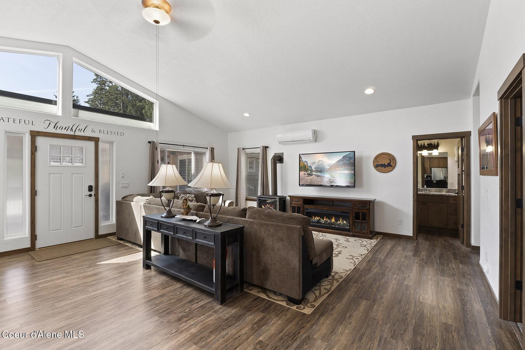 29955 North Isle View Road Spirit Lake, ID 83869 - Photo 7 of 65 29955NIsleViewRd9235