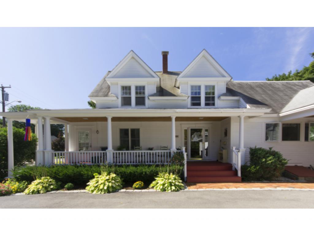 15 High Street Rochester, NH 03867 - Photo 1 of 32