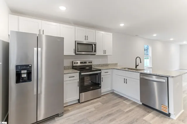 $399,998 | 251-253 Vanderbilt Road, Spartanburg, SC 29301