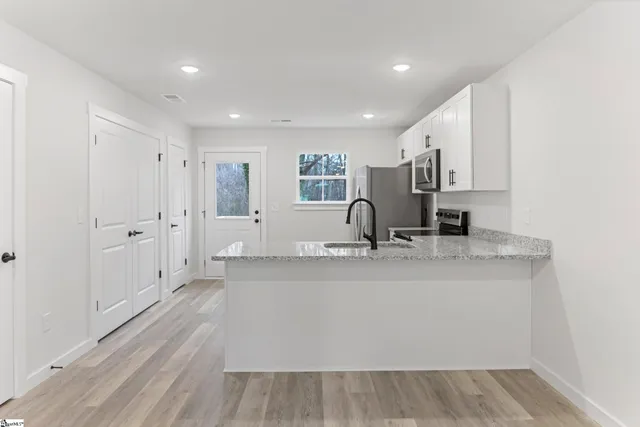 $399,998 | 251-253 Vanderbilt Road, Spartanburg, SC 29301