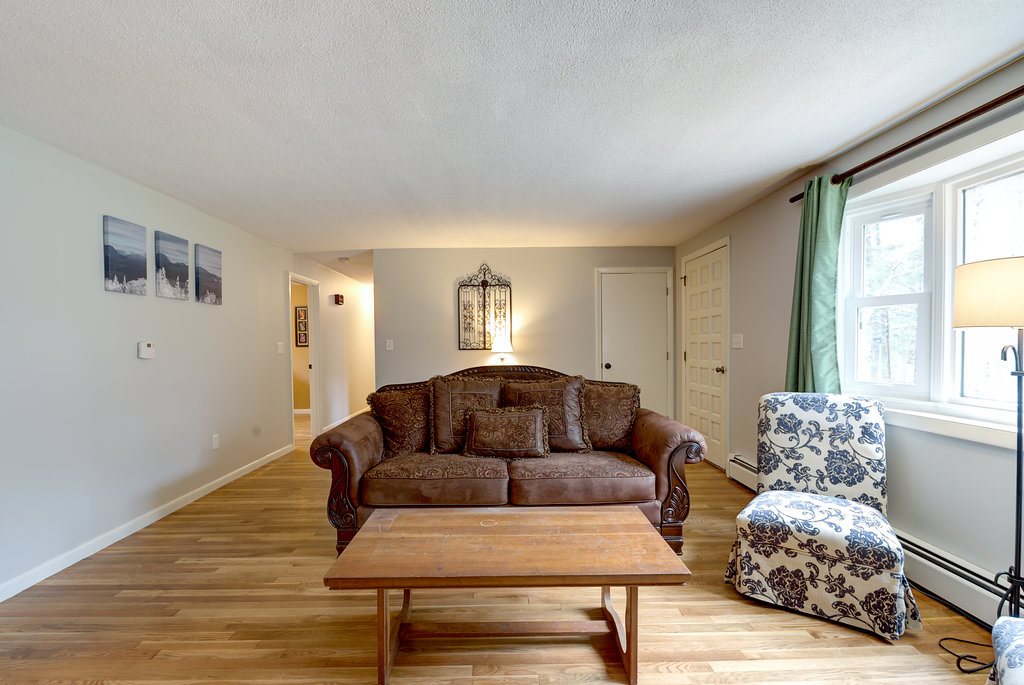 14 Sharon Road Windham, NH 03087 - Photo 11 of 40