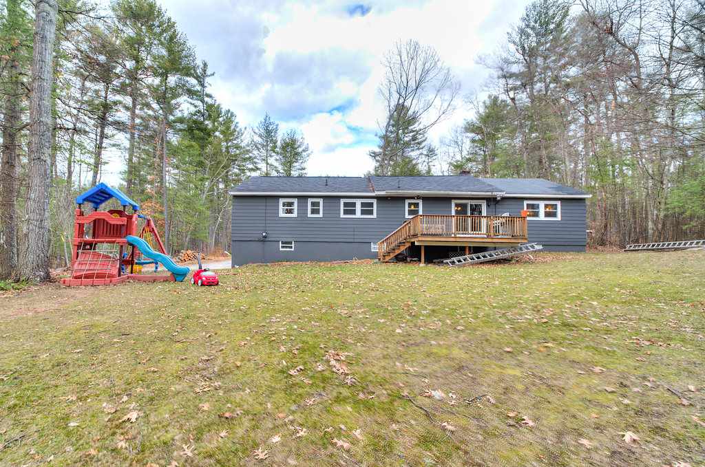 14 Sharon Road Windham, NH 03087 - Photo 5 of 40
