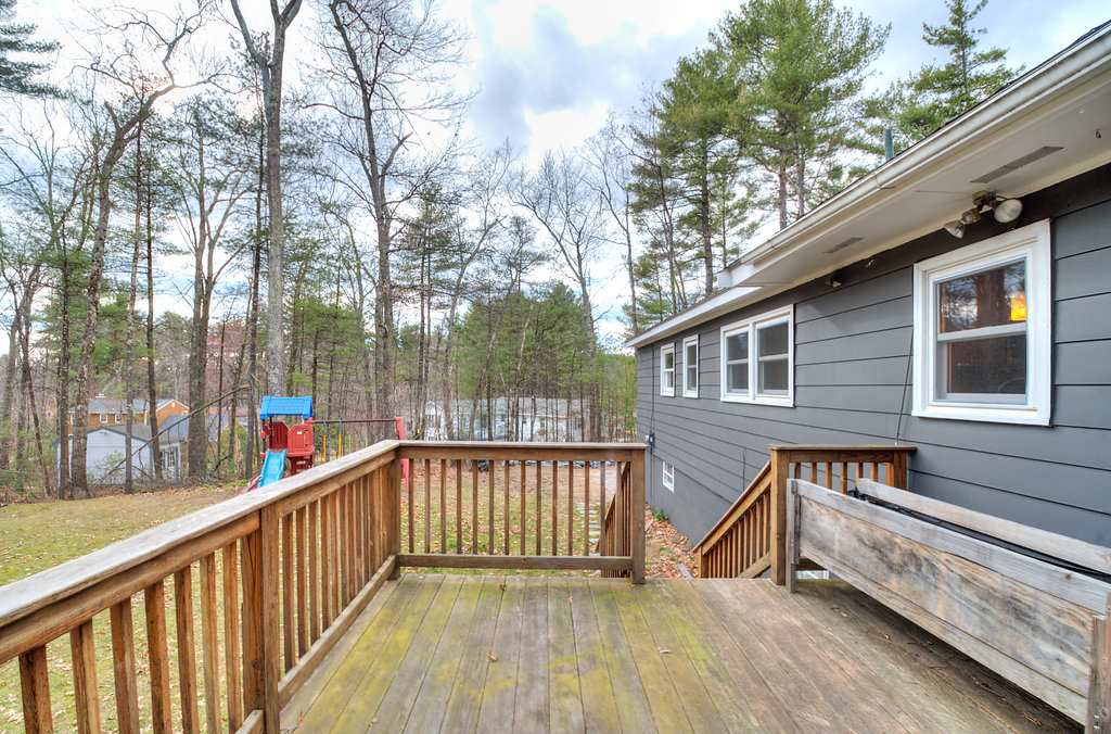 14 Sharon Road Windham, NH 03087 - Photo 6 of 40