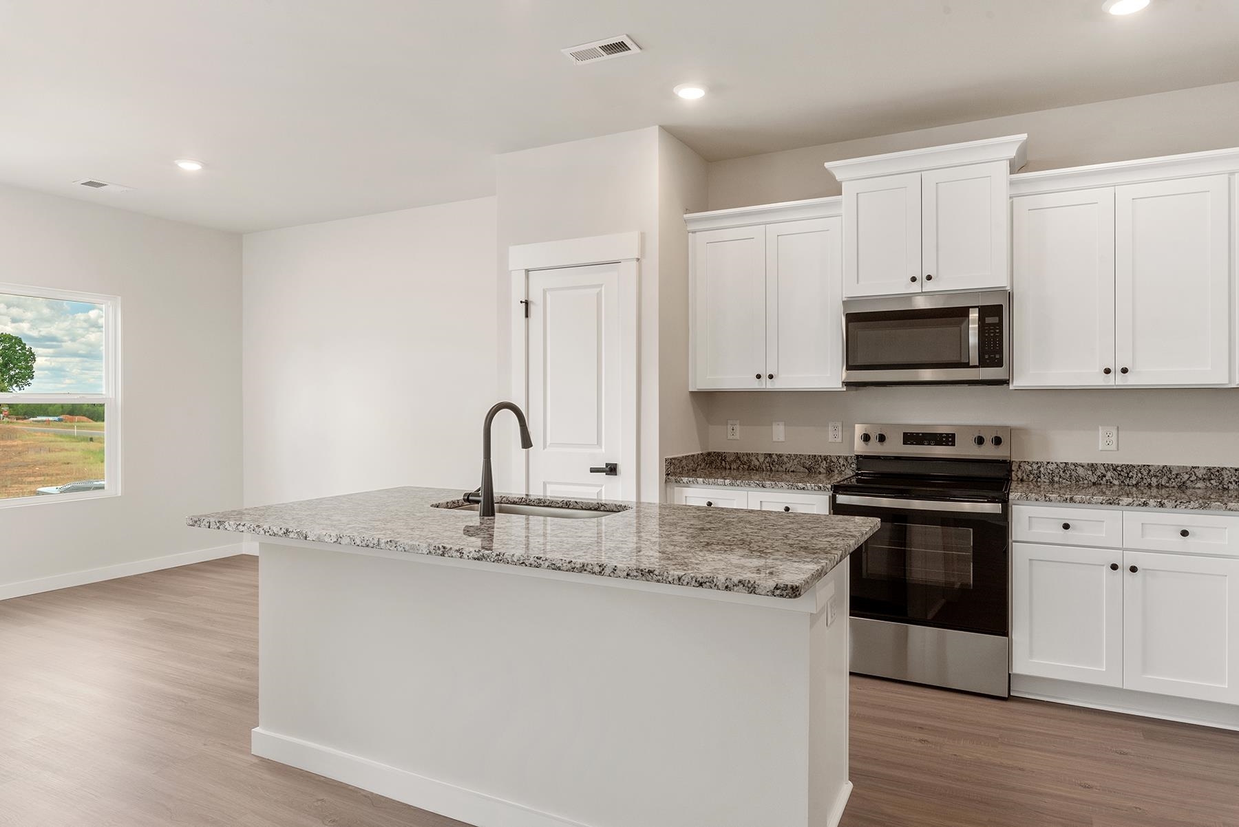 418 West Claywalk Road Woodruff, SC 29388 - Photo 4 of 6