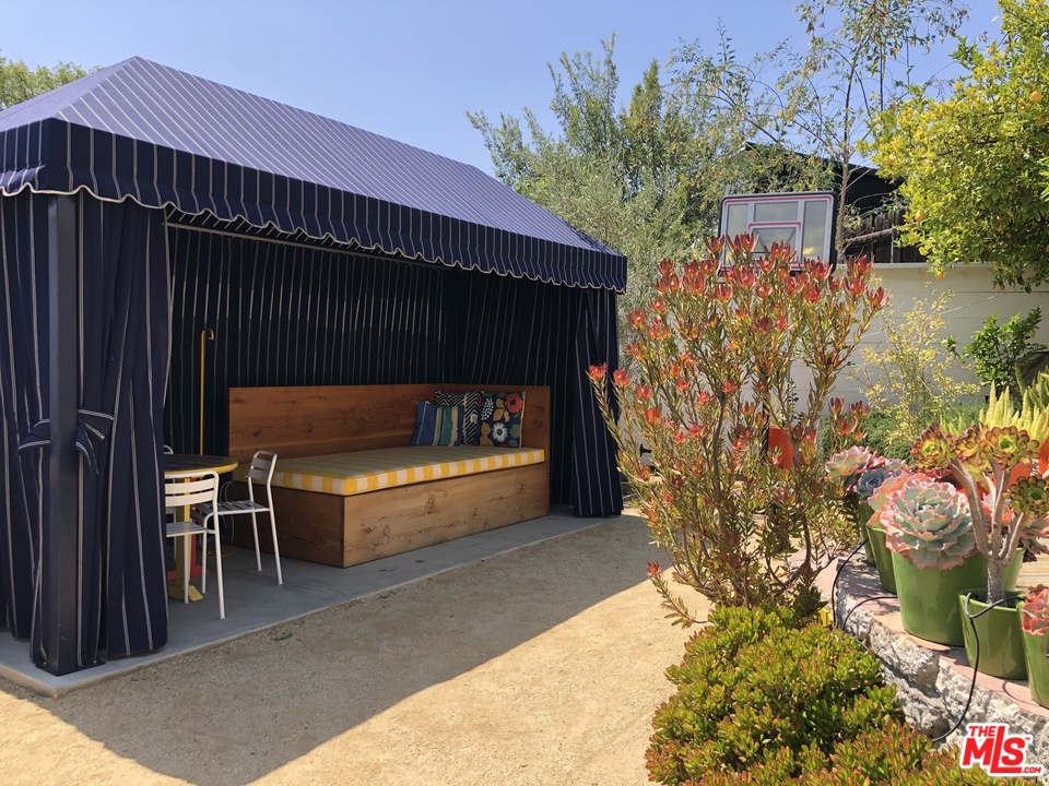 2101 Mayview Drive Los Angeles, CA 90027 - Photo 19 of 19