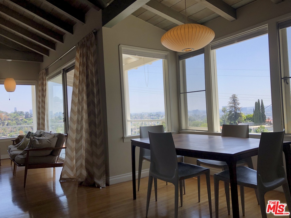 2101 Mayview Drive Los Angeles, CA 90027 - Photo 3 of 19