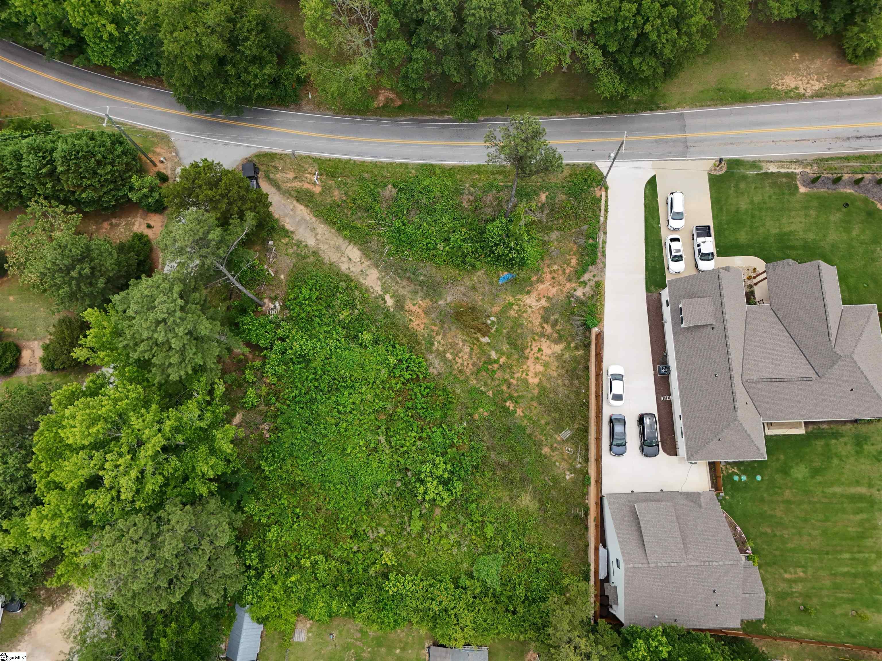 136 McCall Road Simpsonville, SC 29680 - Photo 2 of 3