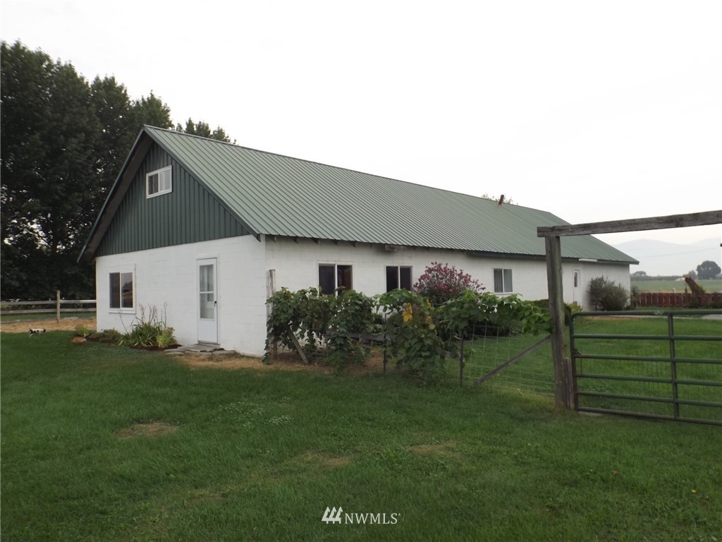 15 Woods Road Omak, WA 98841 - Photo 1 of 25