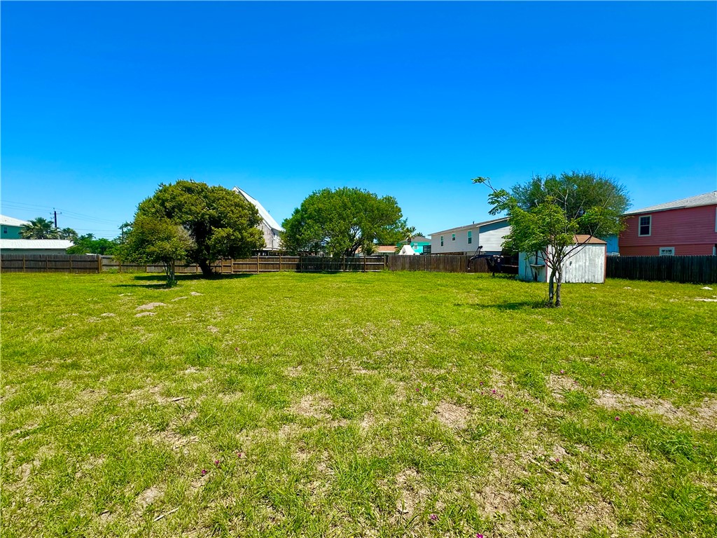 122 Riviera Drive Corpus Christi, TX 78418 - Photo 3 of 3