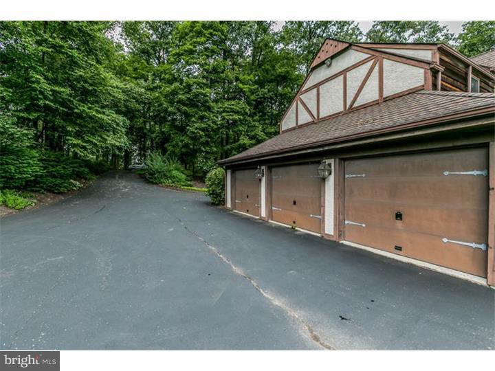 644 St Matthews Road Chester Springs, PA 19425 - Photo 25 of 25 Garage