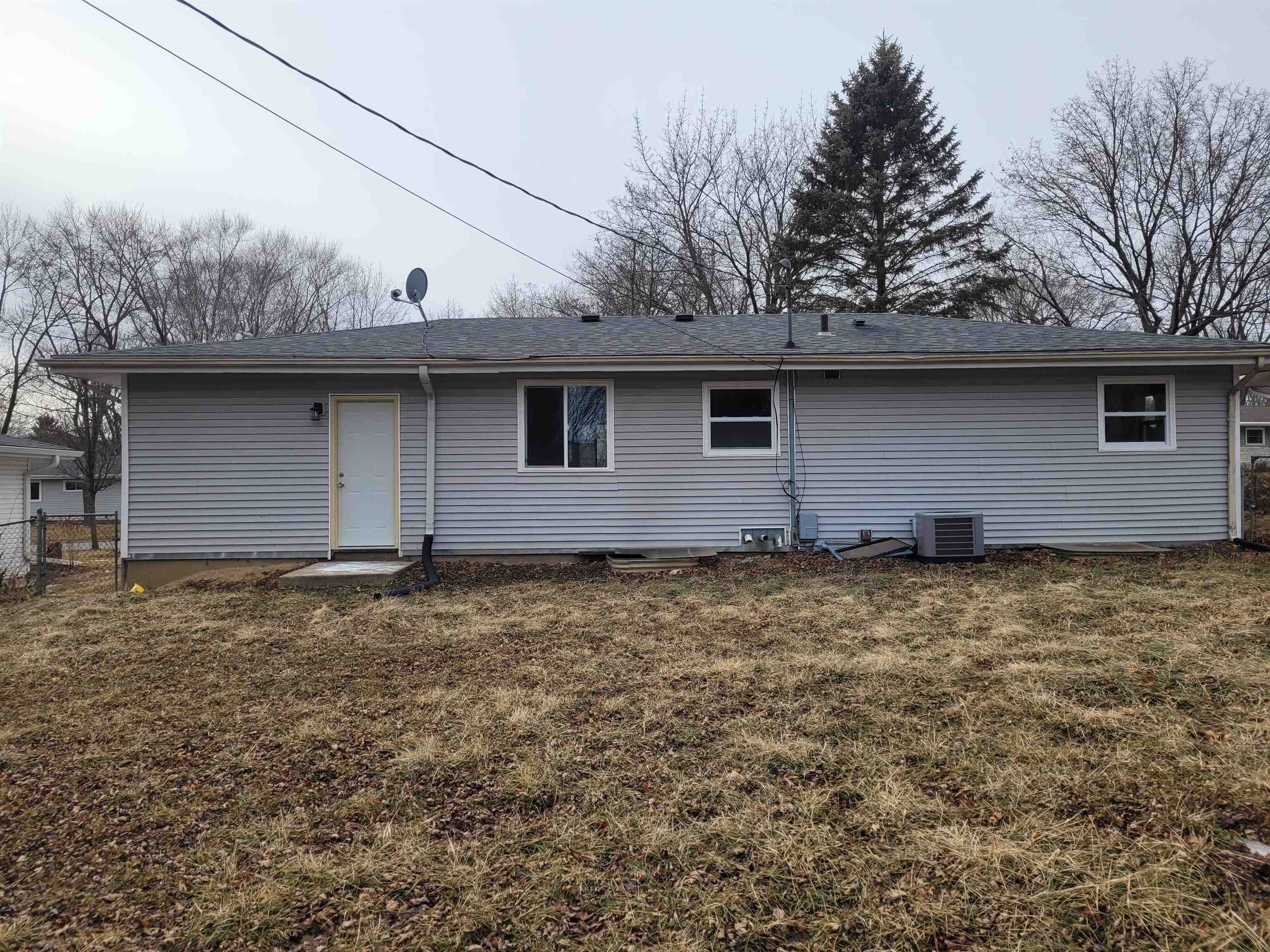 4617 Texas Madison, WI 53704 - Photo 2 of 56