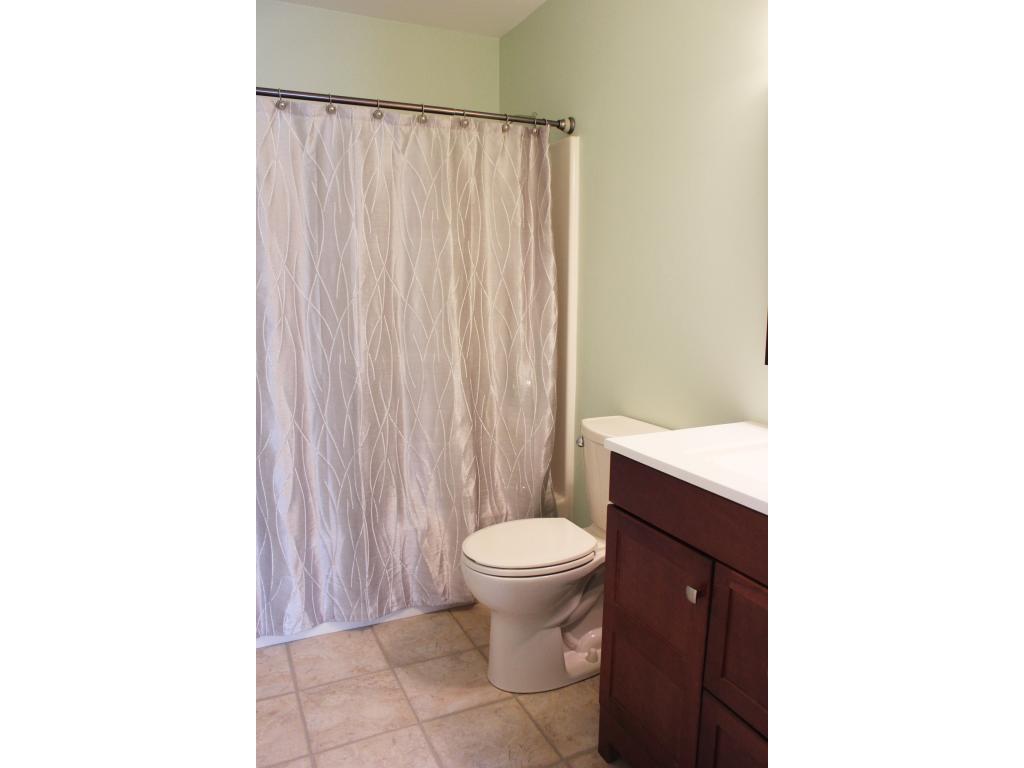 156 Front Street, Unit 105 Exeter, NH 03833 - Photo 8 of 18