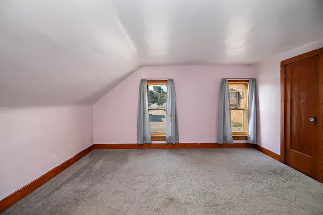 $100,000 | 225 West Station Street, St. Anne, IL 60964