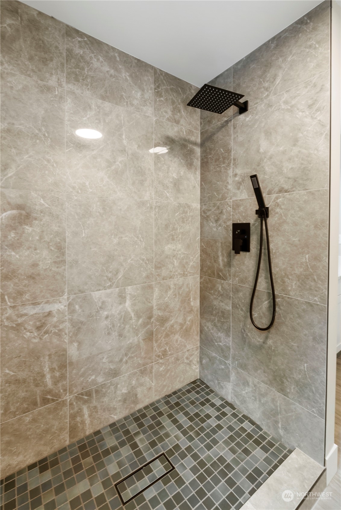 6602 Vandermark Road East Bonney Lake, WA 98391 - Photo 31 of 39 Gallery Image 31