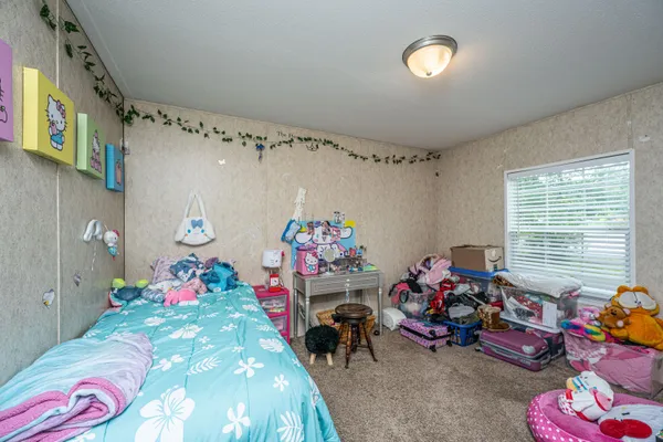 $318,500 | 725 Hildebrand Drive, Bonneau, SC 29431