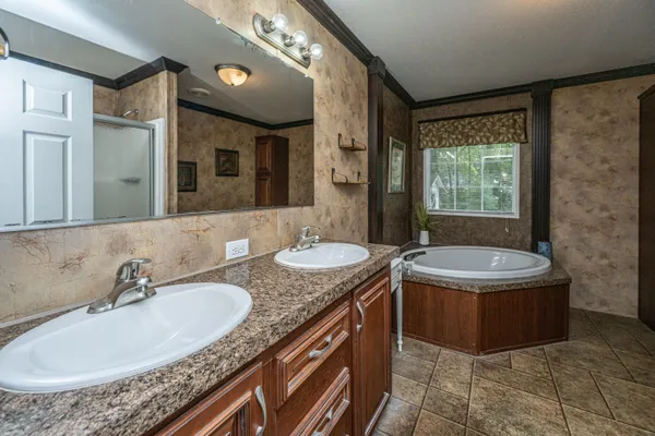 $318,500 | 725 Hildebrand Drive, Bonneau, SC 29431