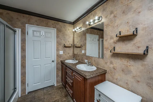 $318,500 | 725 Hildebrand Drive, Bonneau, SC 29431