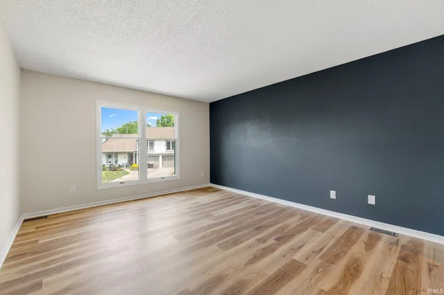 $189,900 | 5937 Sawmill Woods Court, Fort Wayne, IN 46835