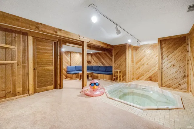 $189,900 | 5937 Sawmill Woods Court, Fort Wayne, IN 46835