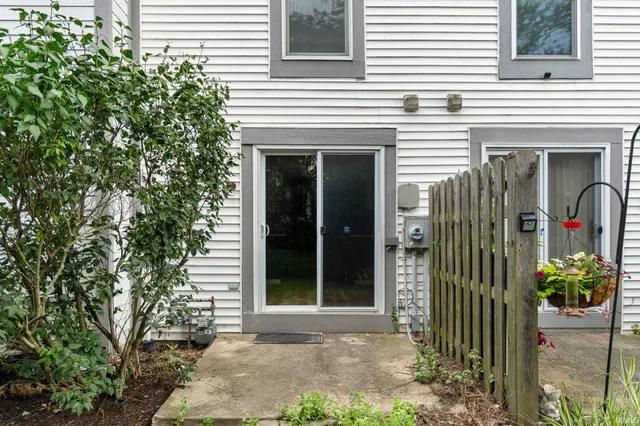 $189,900 | 5937 Sawmill Woods Court, Fort Wayne, IN 46835