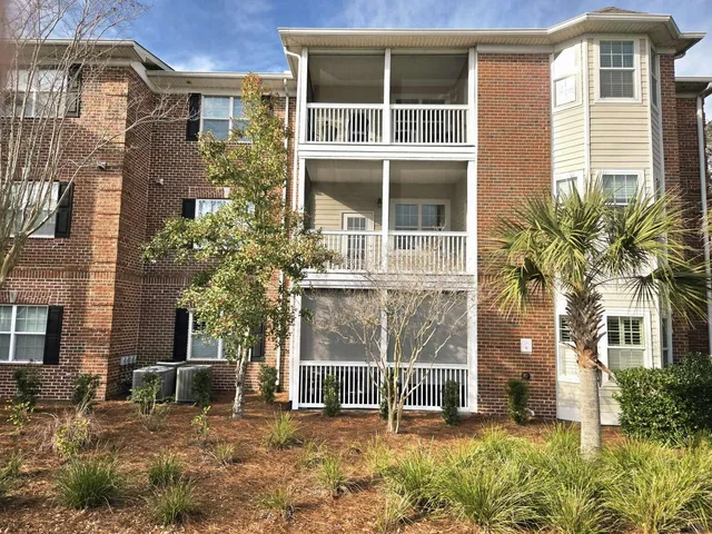 $455,000 | 1585 Cambridge Lakes Drive, Unit 207E, Mount Pleasant, SC 29464