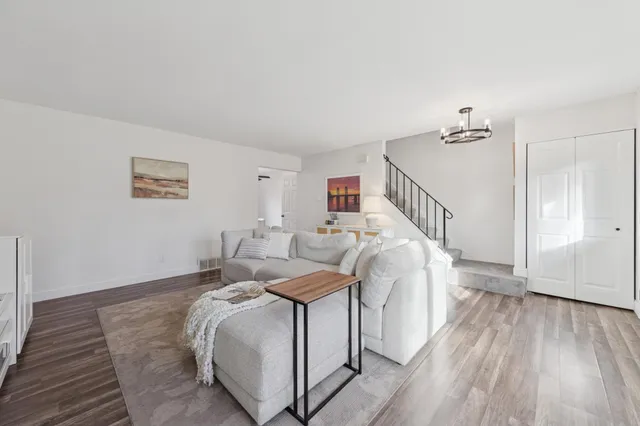 $243,000 | 319 River Woods Lane, Burnsville, MN 55337