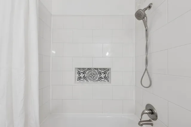 $243,000 | 319 River Woods Lane, Burnsville, MN 55337