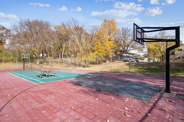 $243,000 | 319 River Woods Lane, Burnsville, MN 55337