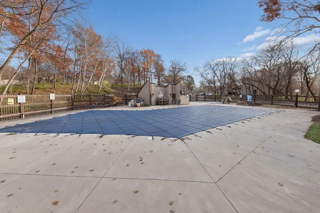 $243,000 | 319 River Woods Lane, Burnsville, MN 55337