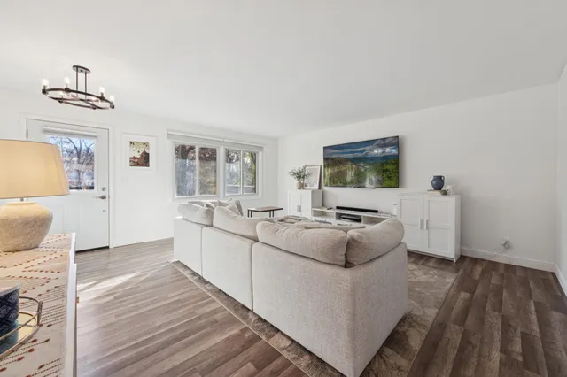 $243,000 | 319 River Woods Lane, Burnsville, MN 55337