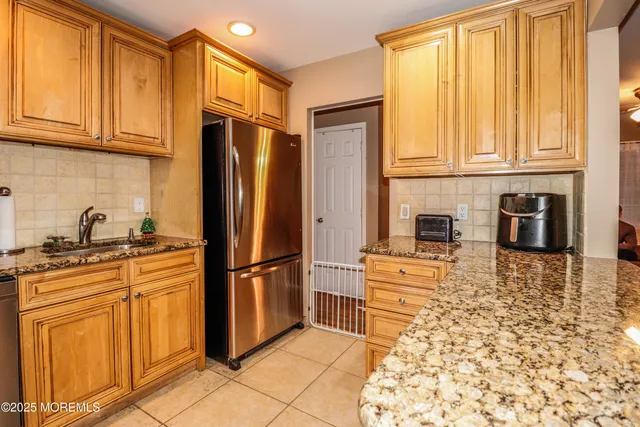 $749,900 | 7 Alan Terrace, Jackson, NJ 08527