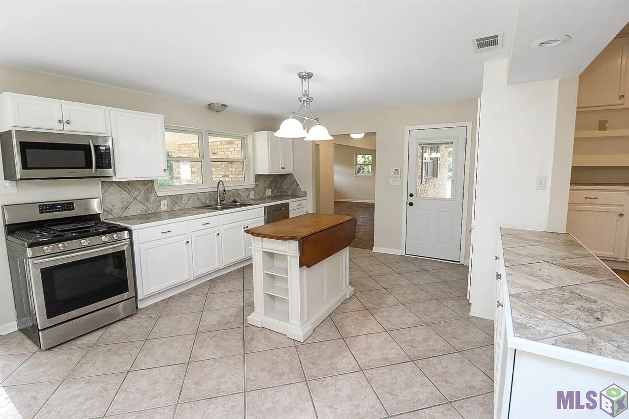 1582 4h Club Road Denham Springs, LA 70726 - Photo 3 of 24 Gallery Image 3