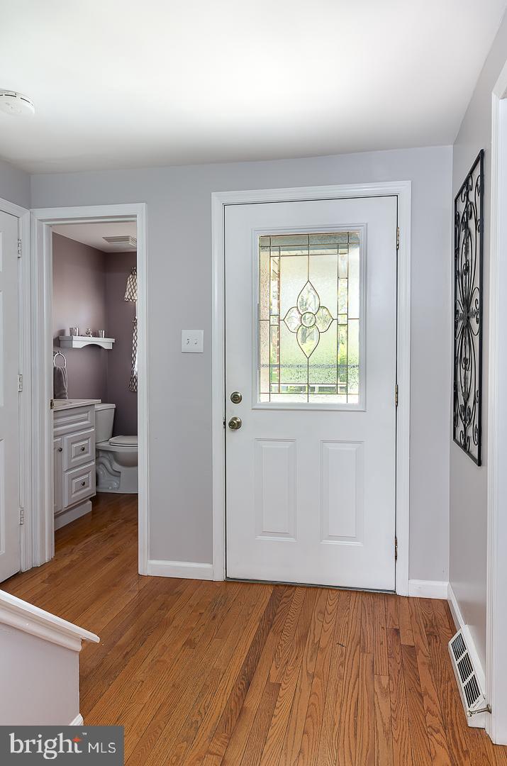 207 Valley Forge Road Cinnaminson, NJ 08077 - Photo 3 of 26 Gallery Image 3